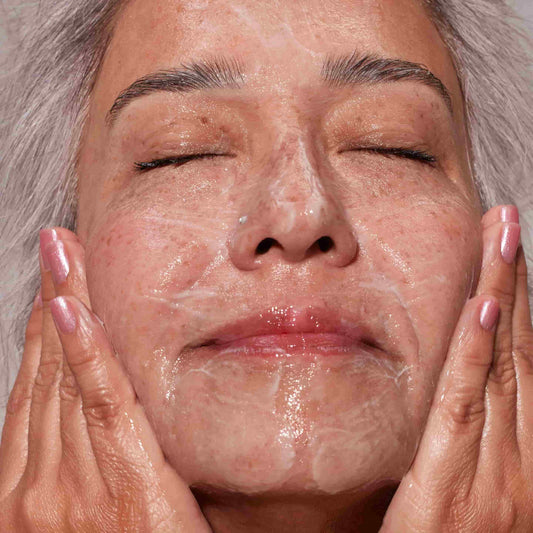 Bright Balance™ Hydrating Gel Cleanser