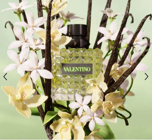 Valentino Donna Born in Roma Green Stravaganza – A Radiant Blend of Vanilla & Tea
