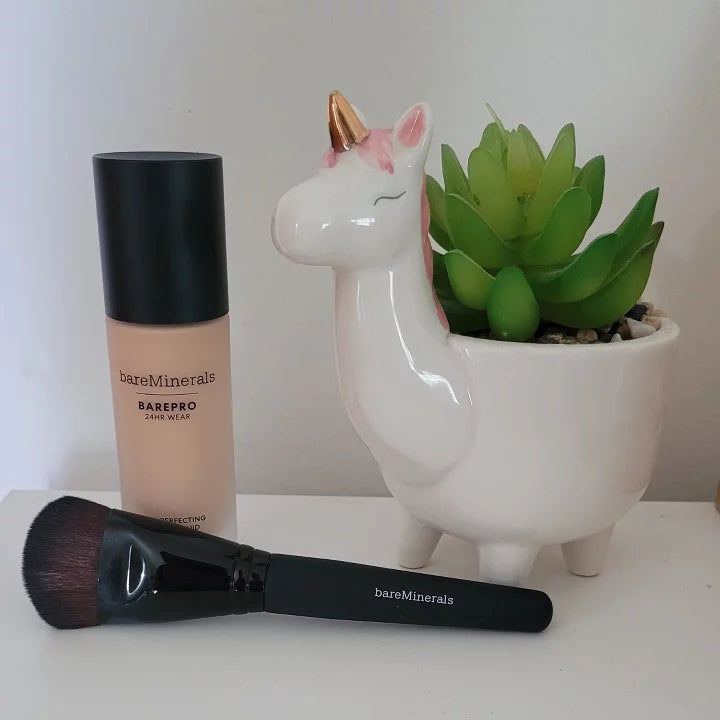bareMinerals BAREPRO 24HR Liquid Foundation SPF 20, Fair 17 Neutral, 1 oz