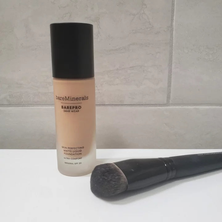 bareMinerals BAREPRO 24HR Liquid Foundation SPF 20, Fair 17 Neutral, 1 oz