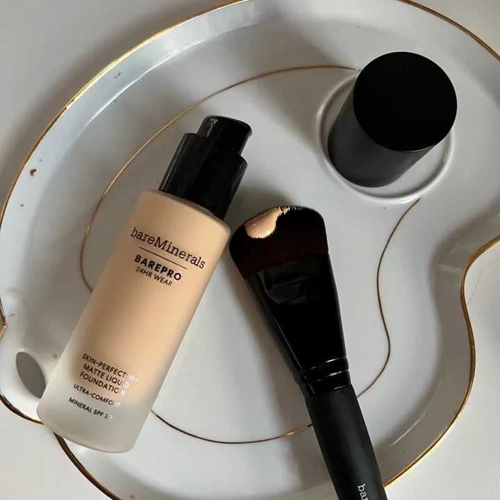bareMinerals BAREPRO 24HR Liquid Foundation SPF 20, Fair 17 Neutral, 1 oz