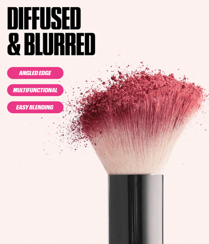 DIFFUSING CHEEK BRUSH