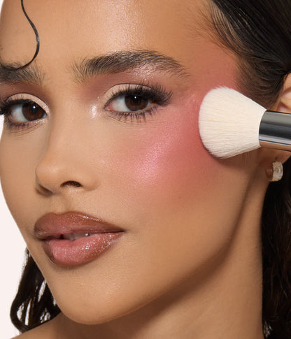 DIFFUSING CHEEK BRUSH