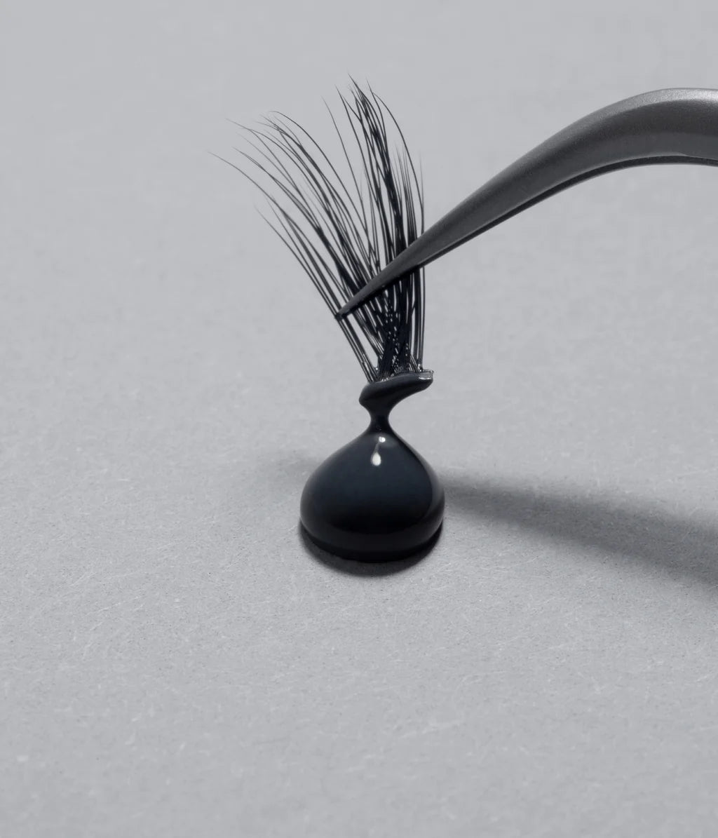 WATERPROOF LASH GLUE