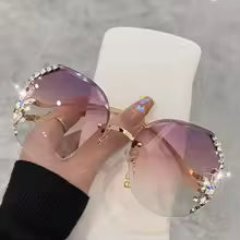 **Luxury Vintage Rimless Rhinestone Sunglasses for Women & Men – Fashion Gradient UV400 Shades**