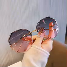 **Luxury Vintage Rimless Rhinestone Sunglasses for Women & Men – Fashion Gradient UV400 Shades**
