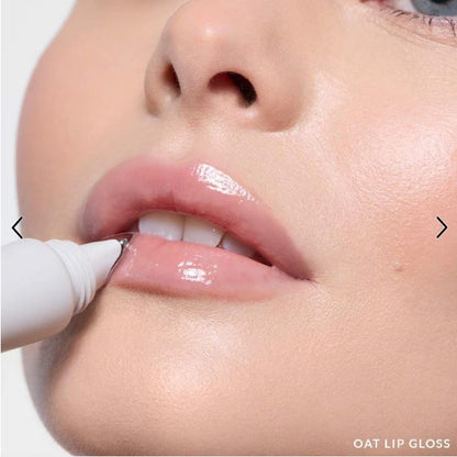Lip Gloss with Hyaluronic Acid