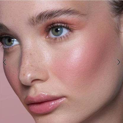 Hyper Natural Face Palette – Glow-Enhancing Eyeshadow & Highlight Palette