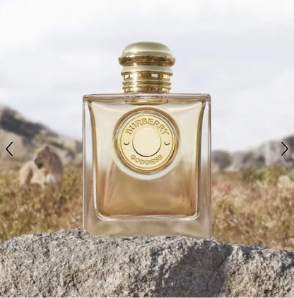 Burberry Goddess Eau de Parfum – A Luminous Blend of Vanilla & Lavender