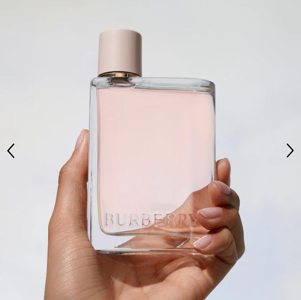 Burberry Her Eau de Parfum – A Luminous Blend of Berries, Amber & Musk