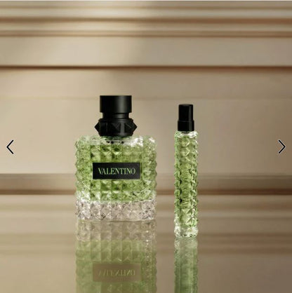 Valentino Donna Born in Roma Green Stravaganza – A Radiant Blend of Vanilla & Tea