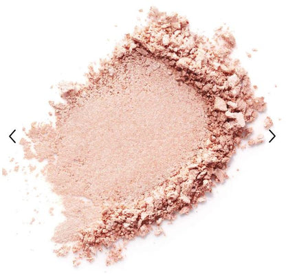 Cookie & Tickle – Shimmering Highlighter Powder for a Radiant Glow