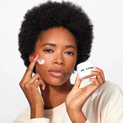 Light Moisture Cream Lightweight & Bouncy