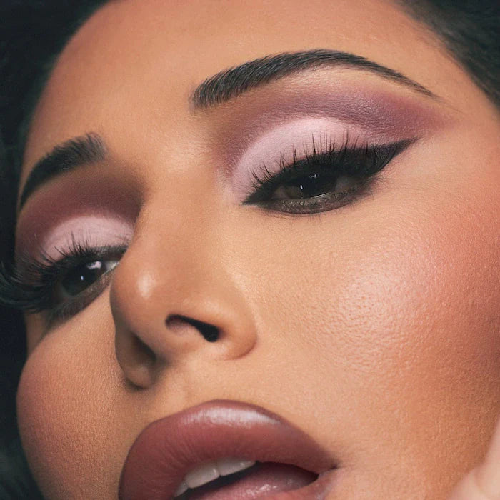 HUDA BEAUTY  Matte Obsessions Eyeshadow Palette