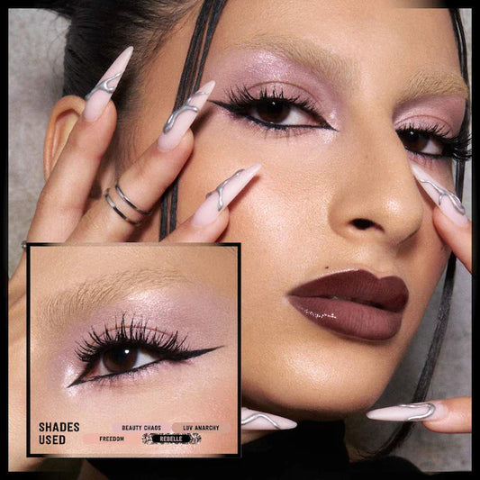 HUDA BEAUTY  Pretty Grunge Eyeshadow PaletteHUDA BEAUTY  Pretty Grunge Eyeshadow PaletteHUDA BEAUTY  Pretty Grunge Eyeshadow Palette