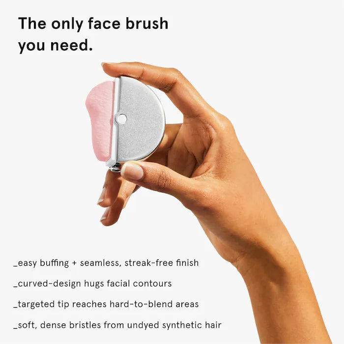 Glossier  Stretch Blending and Buffing Face Brush