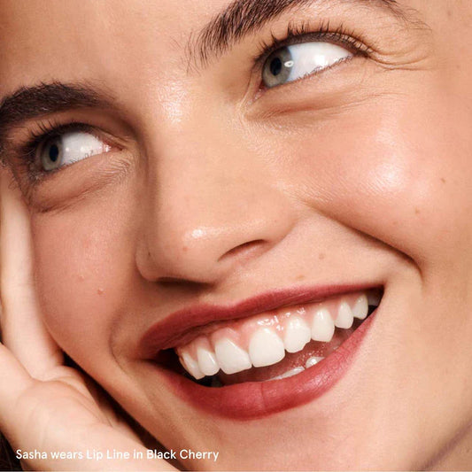 Glossier  Lip Line Enhancing Hydrating Longwear Lip Liner Pencil
