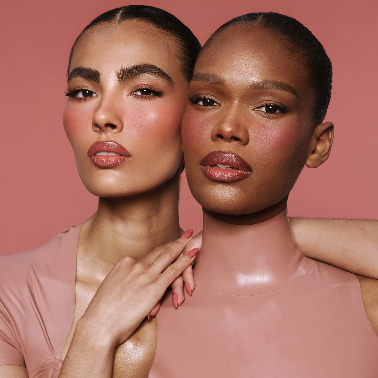 **PATRICK TA Major Headlines Crème & Powder Blush Duo**