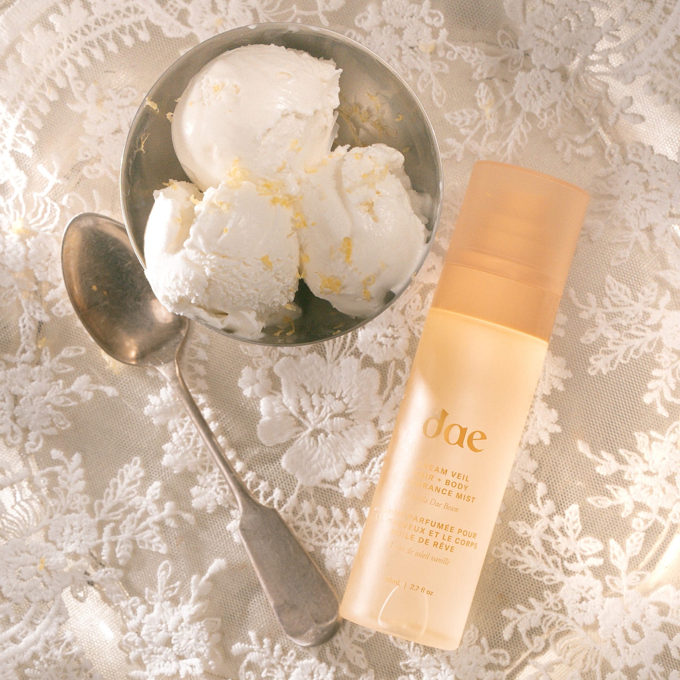 **dae Dream Veil Hair & Body Fragrance Mist – Vanilla, Candied Lemon & Praline**